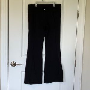 LULULEMON Women’s Black Flare Leggings, size 10